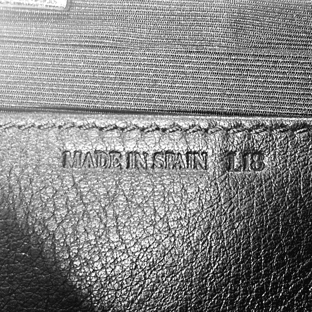 LOEWE LEATHER BAG - Picture 14 of 15